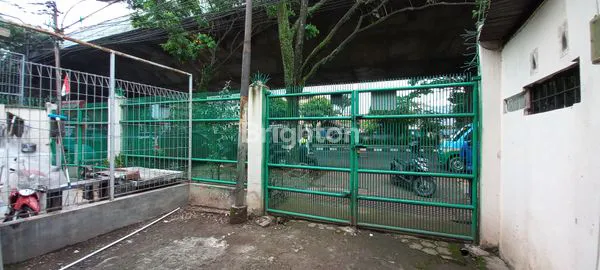 image BANGUNAN 2,5 LT TERUSAN PASTEUR COCOK UNTUK BENGKEL, WORKSHOP ATAU RUKO. (3)