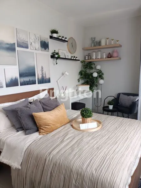 image TYPE COLLIPE .RUMAH HUNIAN  TENANG , UDARA SEJUK ,BEBAS  BANJIR DENGAN FASILITAS MEMADAI . (7)