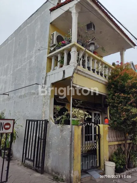 image RUMAH 2 LANTAI DI KEDONDONG KIDUL LOKASI STRATEGIS (1)