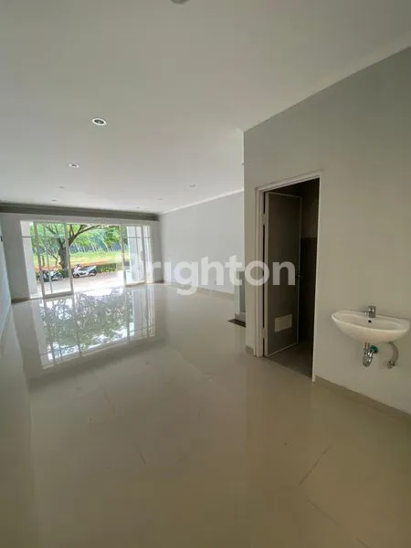 RUKO 3 LANTAI BERANDA BALI LANGSUNG PAKAI BSB NGALIYAN SEMARANG DEKAT UPTOWN MALL UNIKA