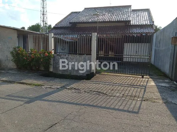 image RUMAH DEKAT KANTOR KECAMATAN BANGUNTAPAN (1)