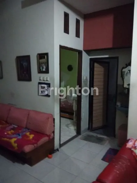 image RUMAH CANTIK HARGA MENARIK DI WAGE - TAMAN SIDOARJO (5)