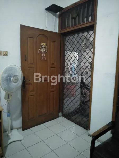 image RUMAH MASIH LAYAK DIHUNI DAN TERAWAT DI MANGGA BESAR JAKARTA BARAT (4)