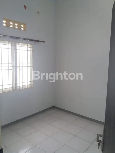 image RUMAH SIAP HUNI BENOWO (3)