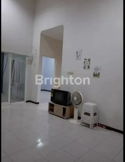 image RUMAH MINIMALIS SIAP HUNI DI ROYAL CITY GEDANGAN (3)