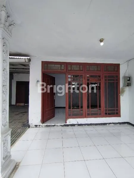 image RUMAH DI JAKARTA TIMUR JALAN PENGAYOMAN UTAN KAYU UTARA (3)