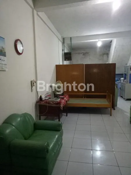 image RUMAH TINGGAL TENGAH KOTA...TIPE RUKO, 3,5 LANTAI... (5)