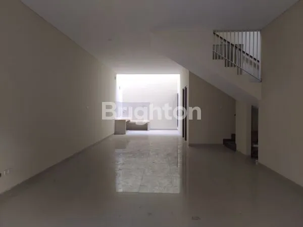 image RUMAH BARU GRESS 2 LANTAI DI RUNGKUT ASRI UTARA (8)