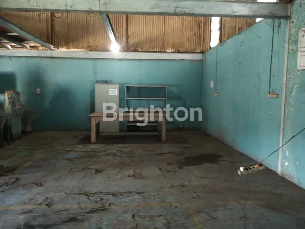 image RUANG USAHA COCOK UNTUK KANTOR BENGKEL ATAU GUDANG (3)