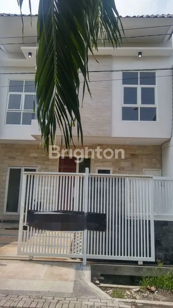 image RUMAH SUTOREJO TIMUR, FASILITAS LENGKAP (1)