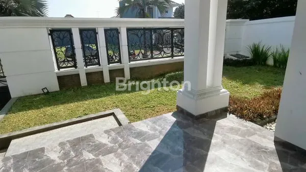 image RUMAH CANTIK DESIGN MENARIK BANGUNAN LEGA DI VILLA GOLF BOULEVARD ARAYA MALANG (4)