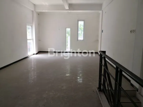 image RUKO 3LT NOL JALAN BASUKI RAHMAD TUBAN (2)