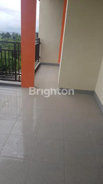 image HARGA TURUN RUMAH TINGKAT PESONA ALAM PADA ASIH CISARUA (5)