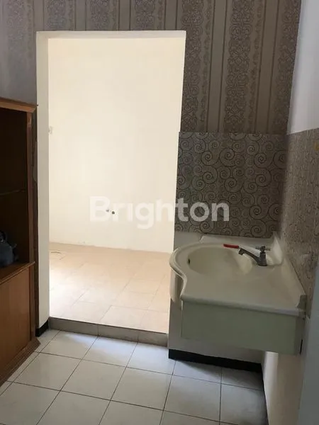 image RUMAH DI KOMPLEK PERUM ARAYA GALAXY (6)