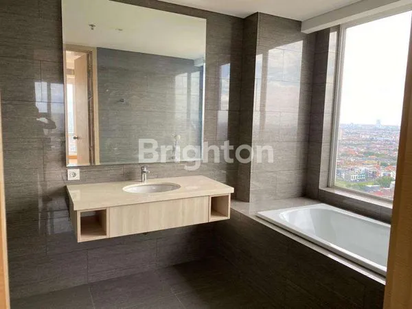 image ONE EAST RESIDENCE PRIVATE LIFT (8)