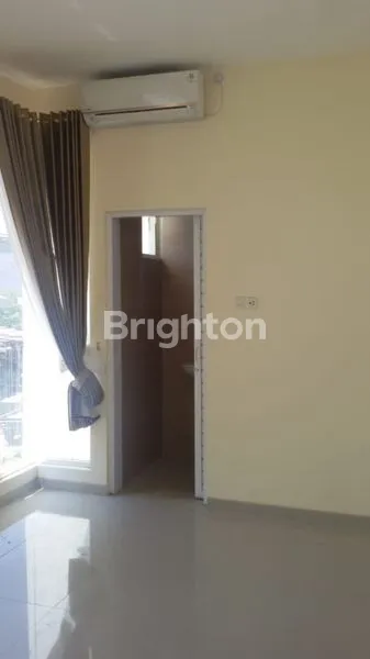 image RUMAH BARU 2 LANTAI PLOSO TIMUR (6)