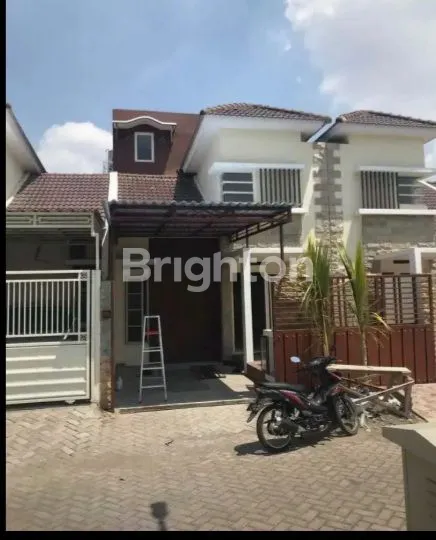 image RUMAH 2 LANTAI SIAP HUNI DI PURI SURYA JAYA VALENCIA ICON (1)