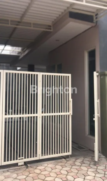 image RUMAH BARU 2 LANTAI MINIMALIS KONSEP TOWN HOUSE (8)