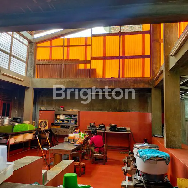 image RUMAH HARGA TERBAIK HITUNG TANAH LOKASI STRATEGIS/ AREA KOMERSIAL DI JALAN RAYA BANYUMANIK (2)