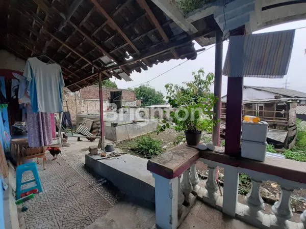 image RUMAH TINGGAL LOKASI DEKAT JALAN BESAR PAMULARSIH SEMARANG BARAT (5)
