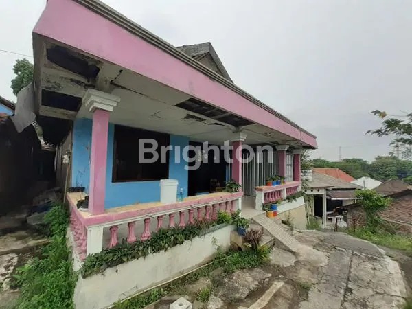 image RUMAH TINGGAL LOKASI DEKAT JALAN BESAR PAMULARSIH SEMARANG BARAT (1)