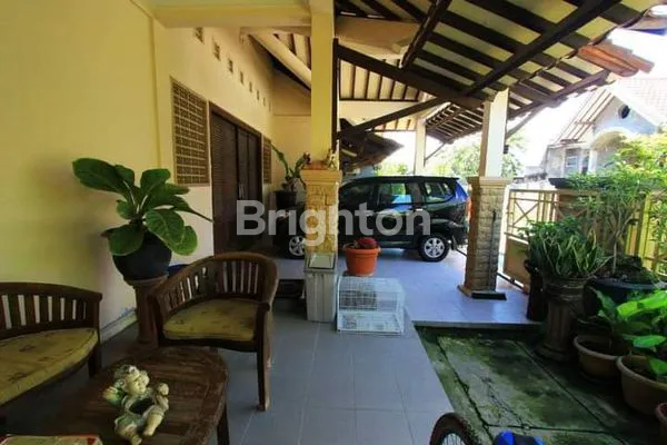 image RUMAH LOKASI STRATEGIS PEDURUNGAN SEMARANG TIMUR (2)