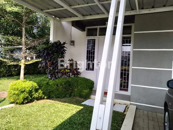image RUMAH CANTIK MINIMALIS SIAP HUNI HARGA TERBAIK (4)