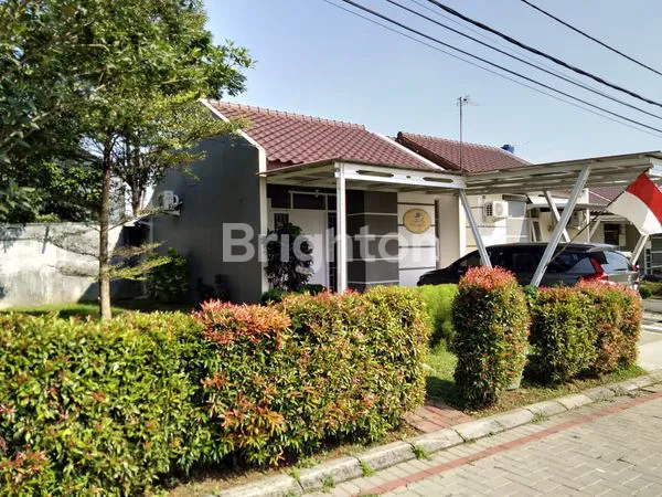 image RUMAH CANTIK MINIMALIS SIAP HUNI HARGA TERBAIK (7)