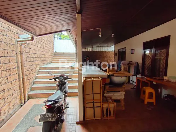 image RUMAH CLASSIC BALIKPAPAN DAN KOS TERAWAT DEKAT SMK AIRLANGGA DAN KAMPUS STIEPAN (3)