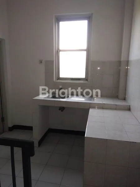 image LOKASI STRATEGIS DI COMMERCIAL AREA PANJANG JIWO SURABAYA (4)