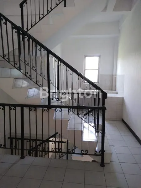 image LOKASI STRATEGIS DI COMMERCIAL AREA PANJANG JIWO SURABAYA (7)