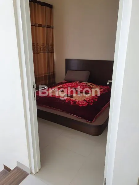 image RUMAH MEWAH 2, LANTAI DIKAWASAN APPLE 8 KOTA BATU (5)