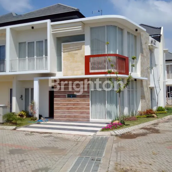 image RUMAH MEWAH 2, LANTAI DIKAWASAN APPLE 8 KOTA BATU (8)