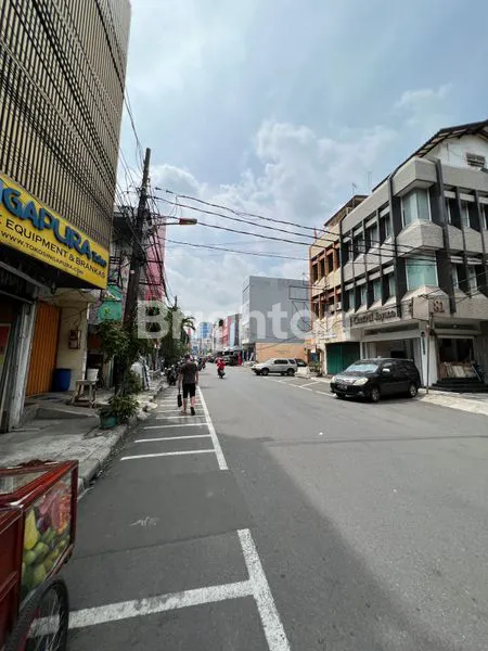 image RUKO SIAP PAKAI DI PINANGSIA RAYA KOTA GLODOK PLAZA (8)