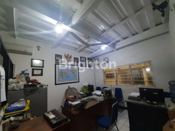 image GUDANG DAN KANTOR SIMO DEKAT TOL BANYU URIP (7)