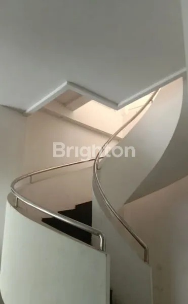 image GEDUNG KOMERSIAL @MAYJEND SUNGKONO SURABAYA, LOKASI SANGAT STRATEGIS (8)