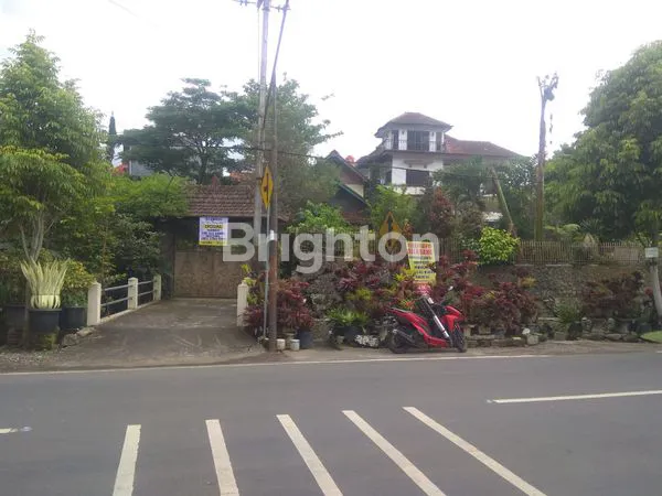 image RUMAH DI JALAN MAWAR HIJAU BATU (3)