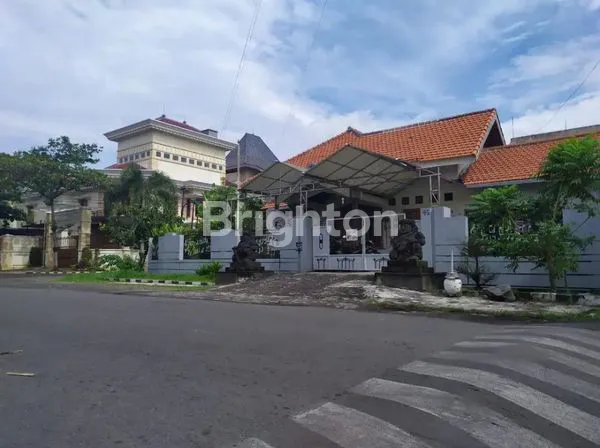 image RUMAH HOOK GAYUNGSARI (1)