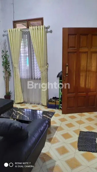 image RUMAH YANG STRATEGIS DAN MEWAH (4)