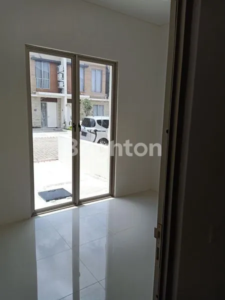 image RUMAH BARU GRESS KOSONGAN, 2 LANTAI, SURABAYA BARAT (4)