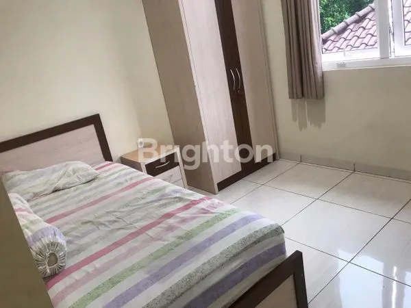 image RUMAH KOS2 AN ELITE ,YG MASIH JALAN . STANDART HOTEL AMARIS , DGN 15  KAMAR  SEMUA NYA.FULL .DEKAT DENGAN UNIKA ,AKPOL , DGN GOR  JATI DIRI .5 MNT  KE SEKOLAH DONBOSCO, 10 MENIT  KE AKSES  JLN  TOL .JATI NGALEH ,POM BENSIN . (6)