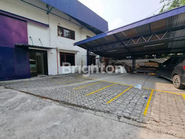 image GUDANG SANGAT LUAS RUNGKUT INDUSTRI (4)