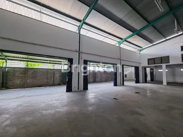 image GUDANG SANGAT LUAS RUNGKUT INDUSTRI (2)