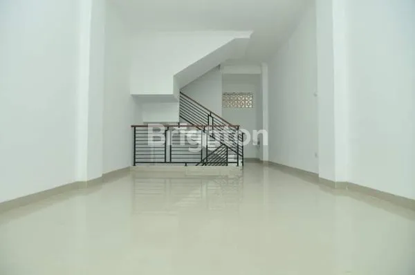 image RUKO READY 3 UNIT TENGAH KOTA (5)