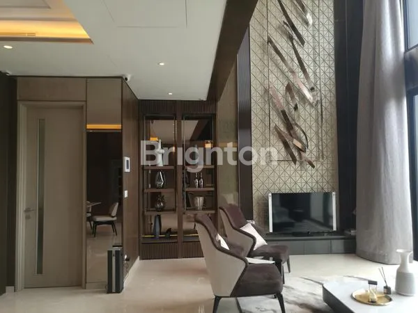 image SHOW UNIT LAUREL NAVAPARK RUMAH MEWAH 3 LANTAI DENGAN LIFTCLUSTER LAUREL TYPE 10  (5)