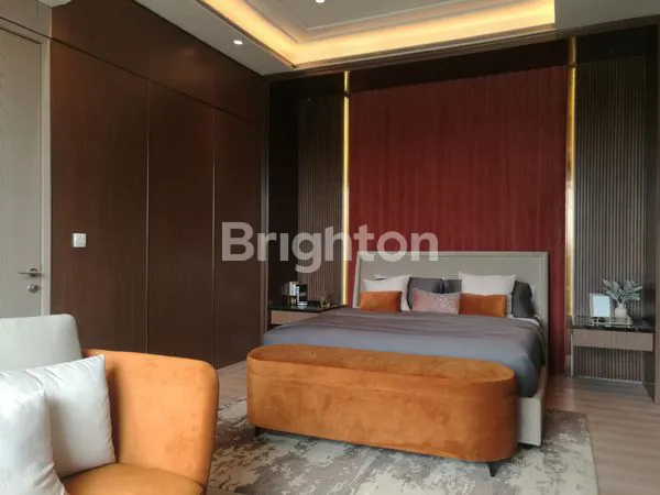 image SHOW UNIT LAUREL NAVAPARK RUMAH MEWAH 3 LANTAI DENGAN LIFTCLUSTER LAUREL TYPE 10  (2)