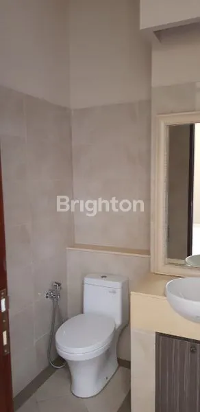 image RUMAH TOWNHOUSE JALAN LEBAR DI KEMANG JAKARTA SELATAN (4)