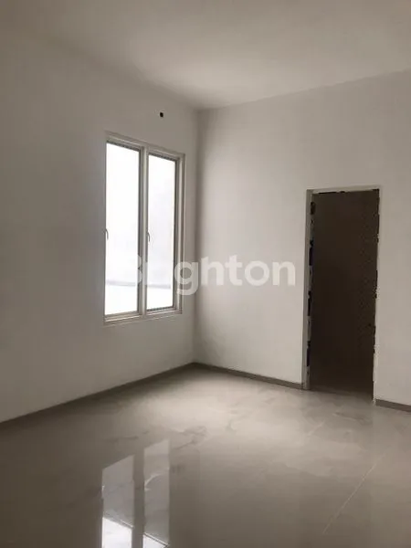 image RUMAH KONSEP TOWN HOUSE KALIJUDAN ASRI (4)