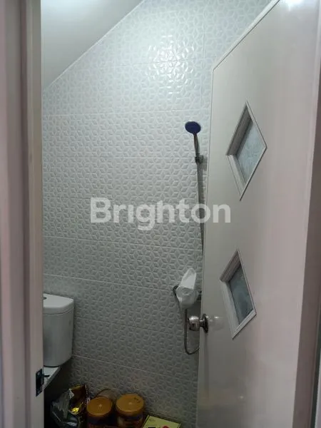 image 5 MENIT RAYA MERR, 2 UNIT BANGUNAN GRESS, GRANIT 80X80 (5)