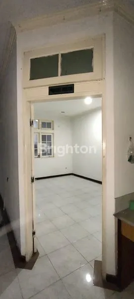 image RUMAH USAHA MINIMALIS DI JALAN RAYA KELAPA GADING (7)